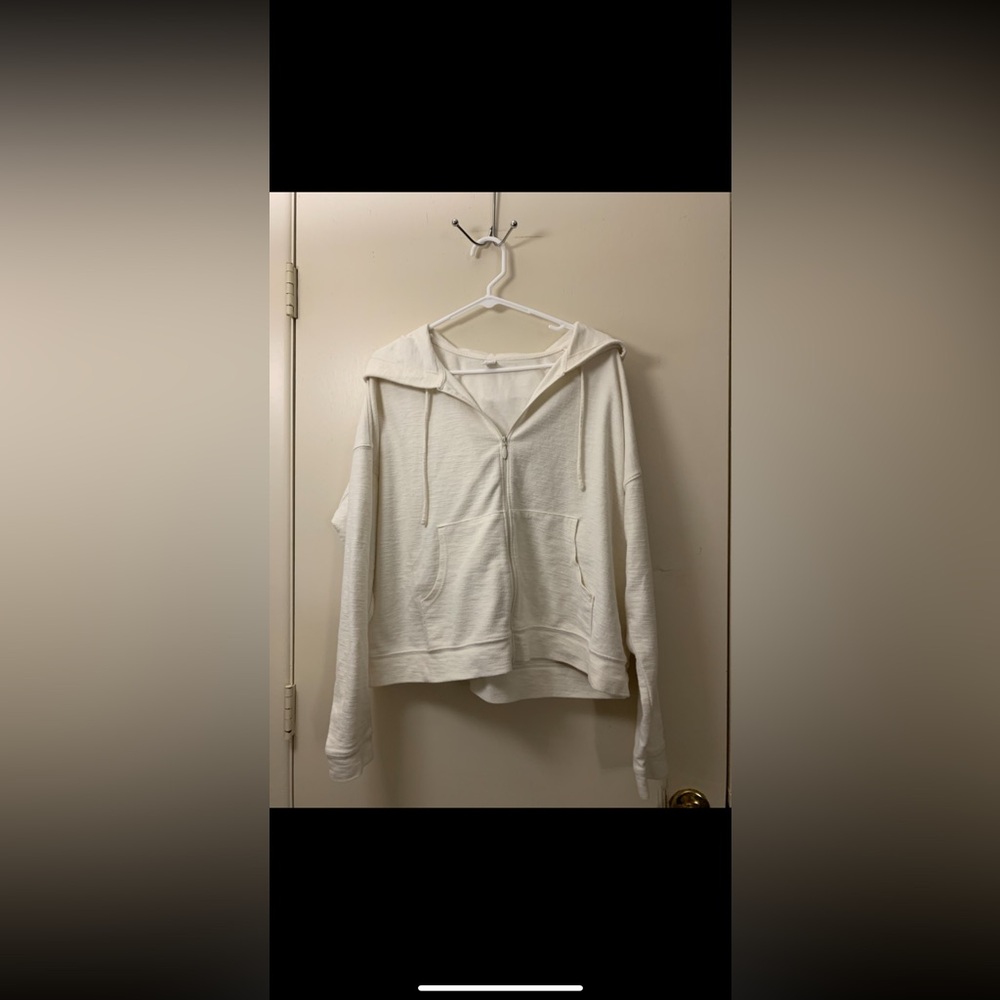 XL White Zip-Up Large Jacket